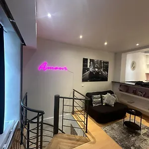 2 Pieces Sur Deux Niveaux Appartement